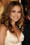 Jennifer-Lopez-sexy-cleavage-1197245.jpg