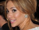 Jennifer-Lopez-dressed-1225705.jpg