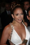Jennifer-Lopez-dressed-1398395.jpg